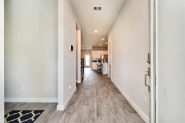 Foto del edificio - 14003 Moose Creek Ln