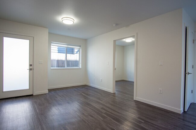 Foto del edificio - Contemporary 1-Bedroom Flat w/ DW + W/D Ready Late August!