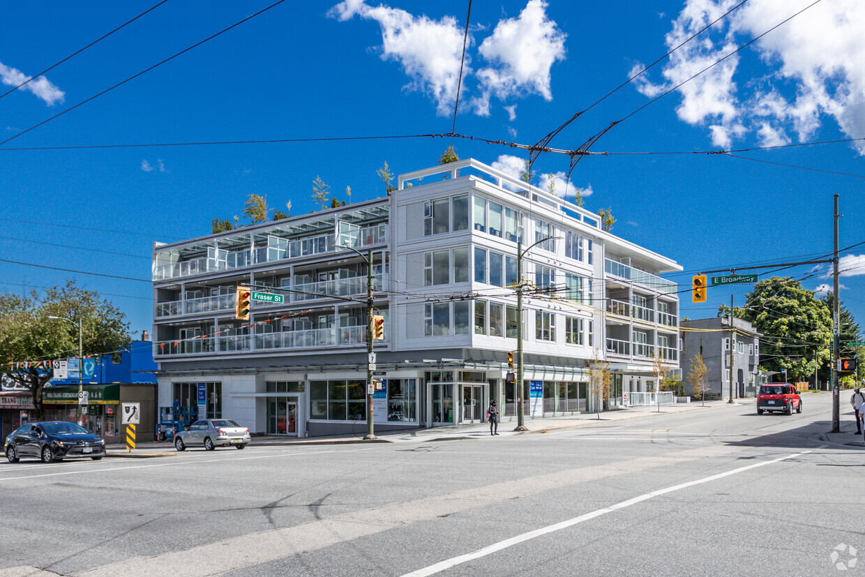 Primary Photo - Midtown Central
