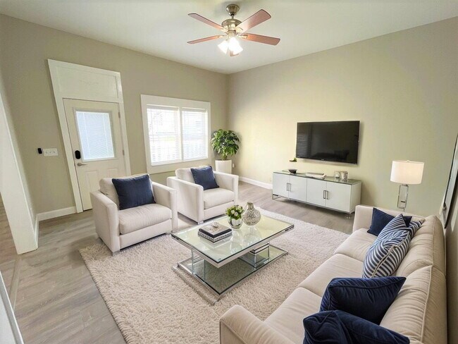 Foto del edificio - 4723 Peabody Ave