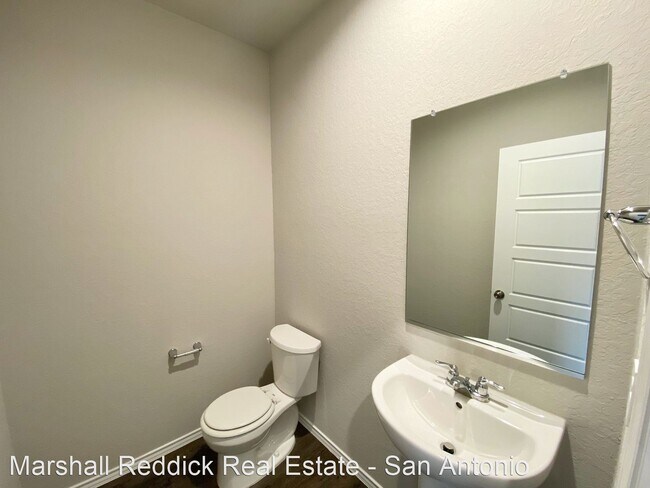 Building Photo - 3 br, 2.5 bath House - 2830 Point Lobos
