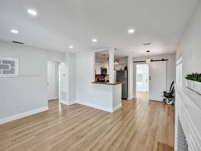 Foto del edificio - 1713 NE 15th Ave