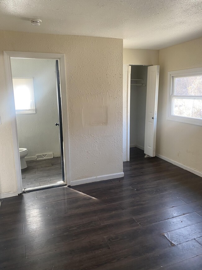 Photo - 5433 Beacon Ave House