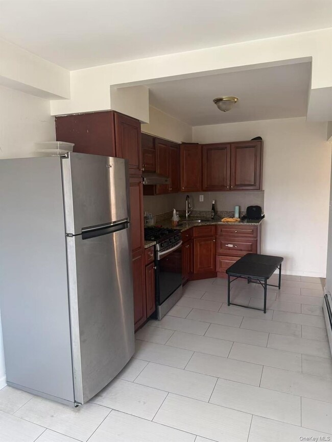 Foto del edificio - 70-31 153rd St