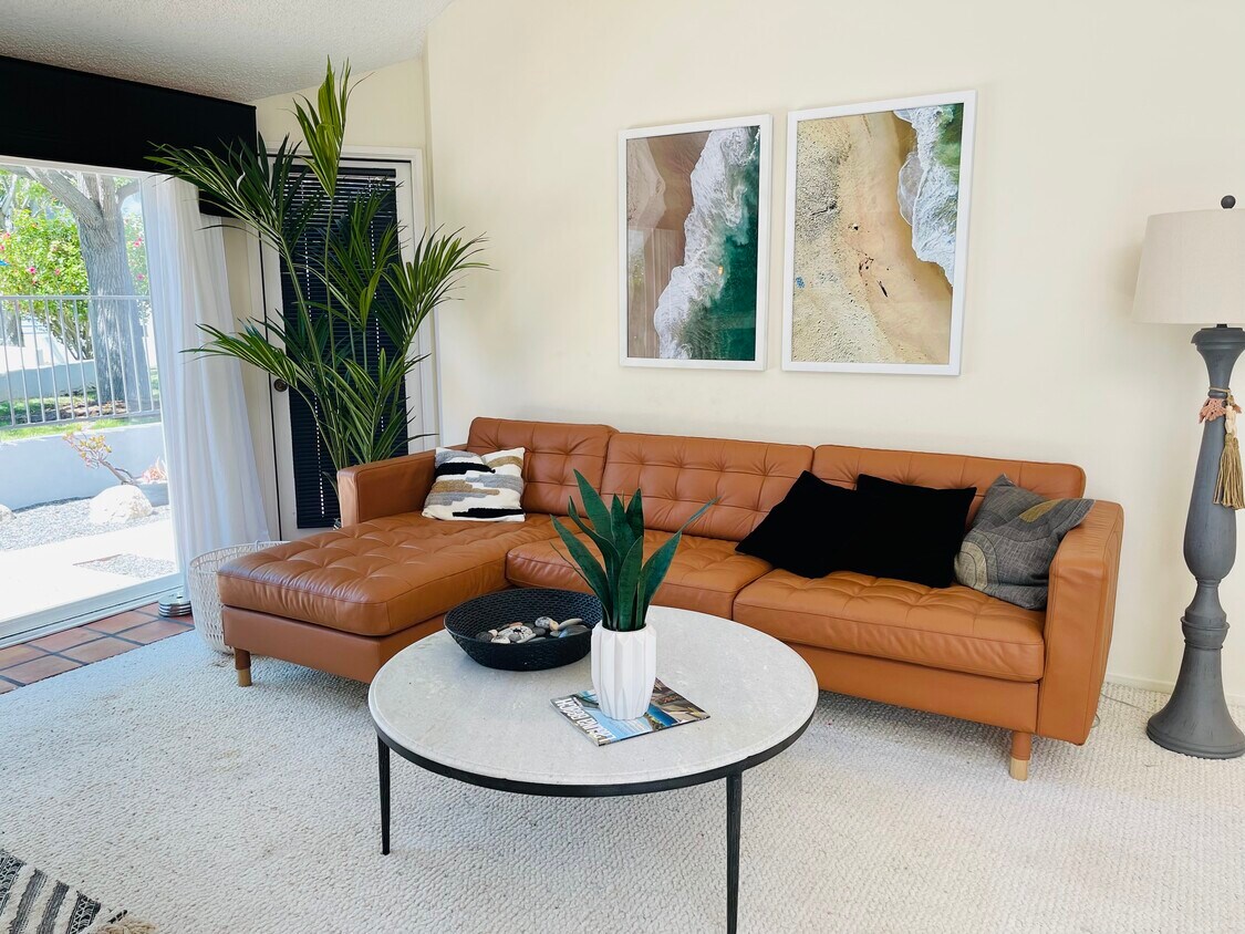 Foto principal - 24382 Lantern Hill Dr