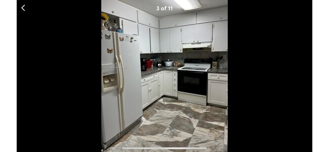 Foto del edificio - 9682 Fontainebleau Blvd