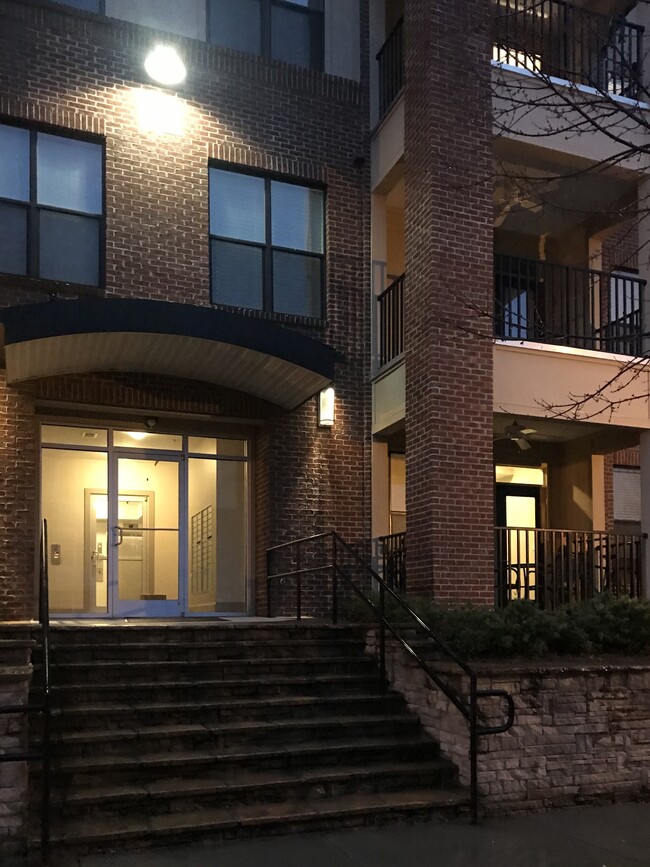 Main Photo - 700 Finsbury St