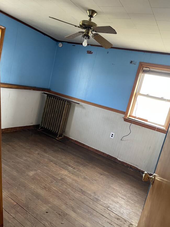 Building Photo - 812 N 6th Street