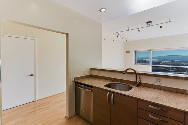 Photo - 1 Mandalay Pl Apartment