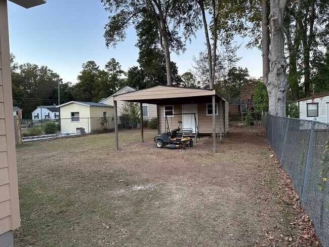 Casa de servicios - 1808 16th Pl