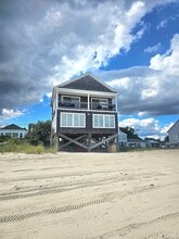 Building Photo - 14 Shore Rd