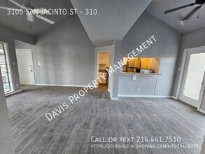 Building Photo - 3105 San Jacinto St