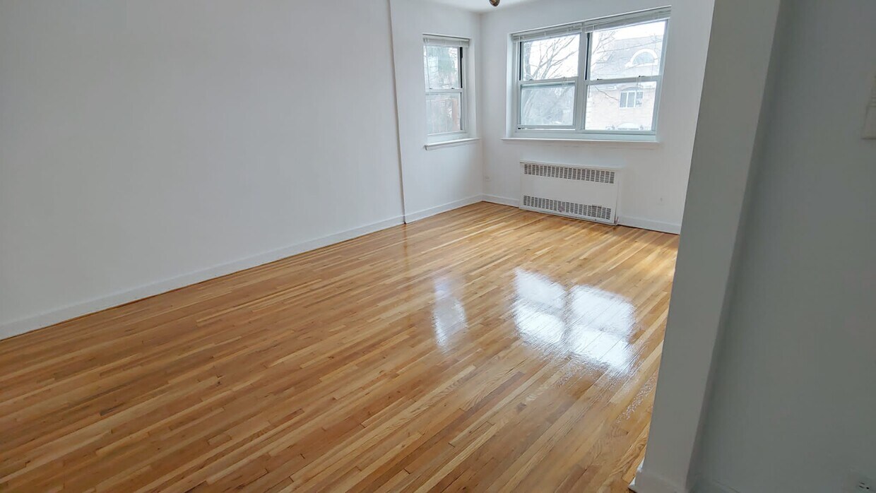 Foto principal - 6609 110th St