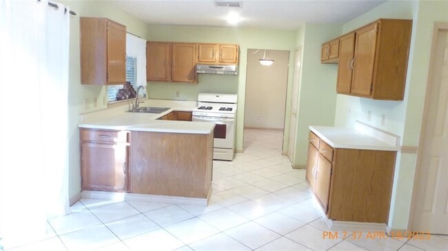 Foto del edificio - 9402 Towerstone Dr