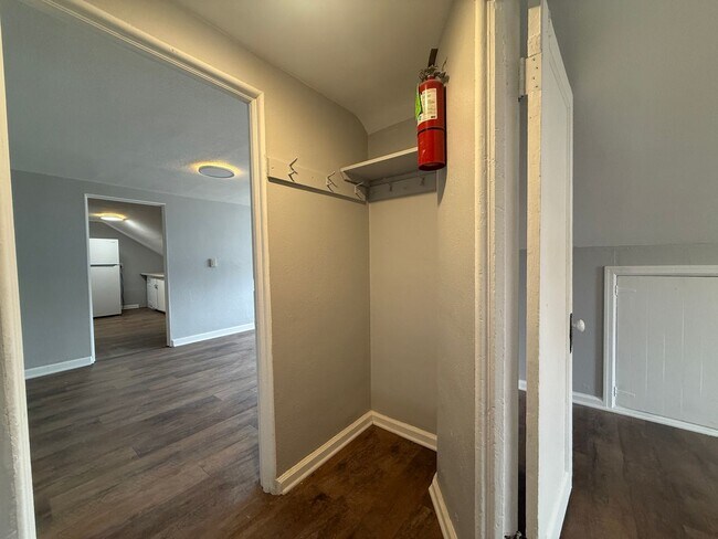 Foto del edificio - 407 N 12th St