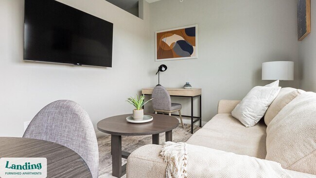 Foto del edificio - 1010 Enclave Blvd