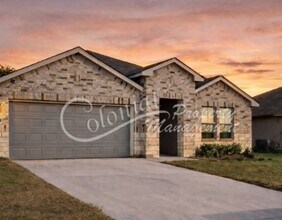 Building Photo - 5108 Karen Grn Dr