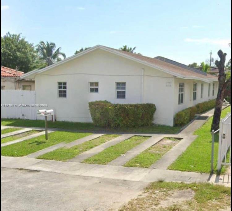 Foto principal - 2442 NW 34th St