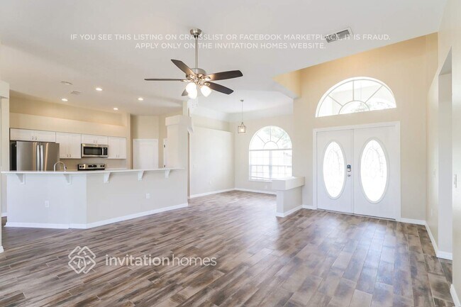 Foto del edificio - 4924 Canterbury Dr