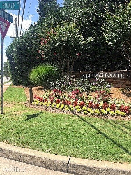 Foto principal - 5557 Bridge Pointe Dr