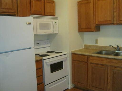 Building Photo - 324 Fayette St