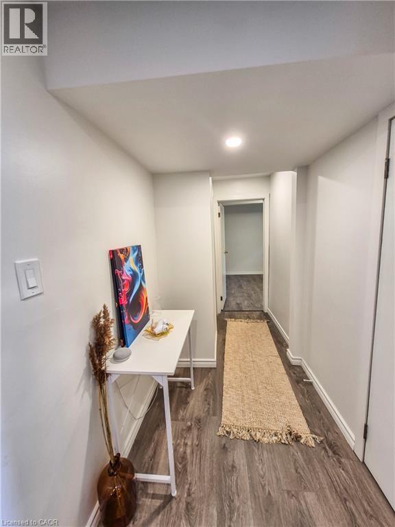 Building Photo - 11 Duncairn Ave