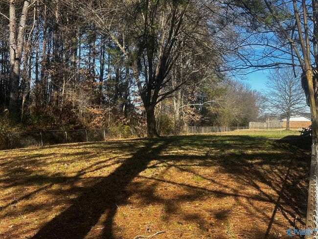 Building Photo - 300 N Oxford Cir