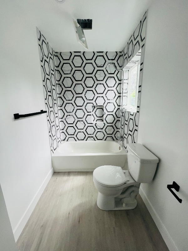 Building Photo - 2437 Cochran Ave