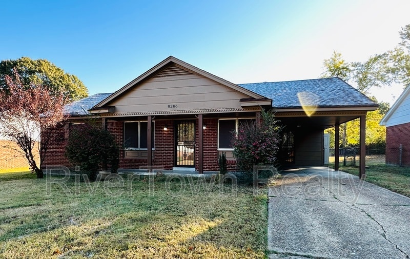 Photo - 8386 Booneville Dr