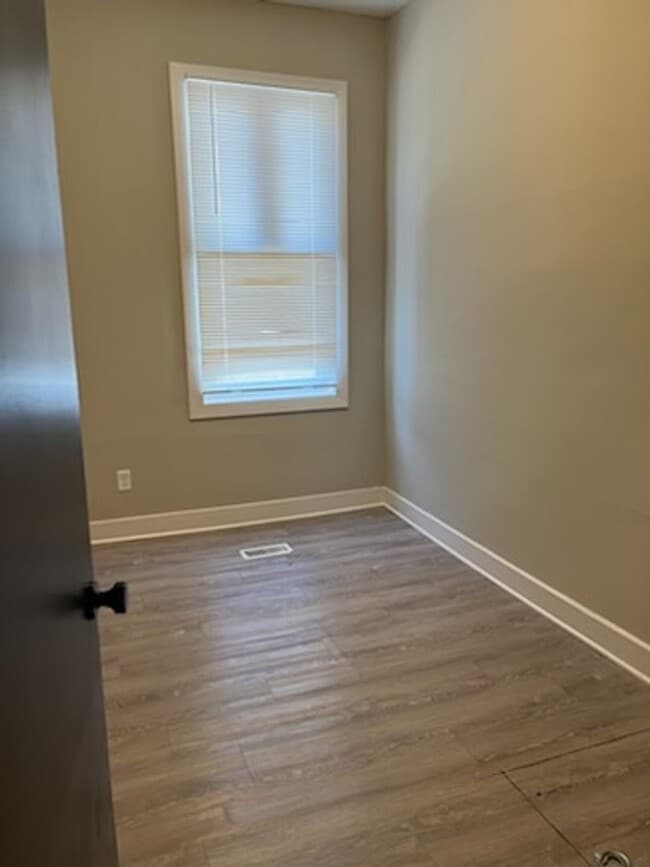 Foto del edificio - 1262 S Shelby St