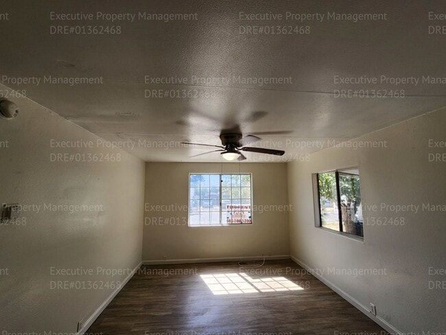 Foto del edificio - 3 bedroom/ 2 bathroom home