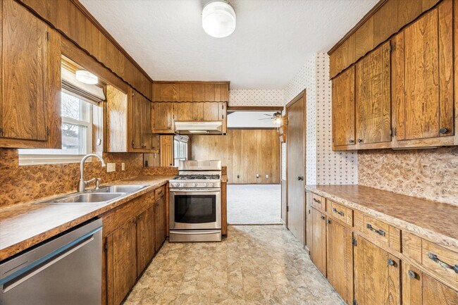 Foto del edificio - 1807 Parkcrest St