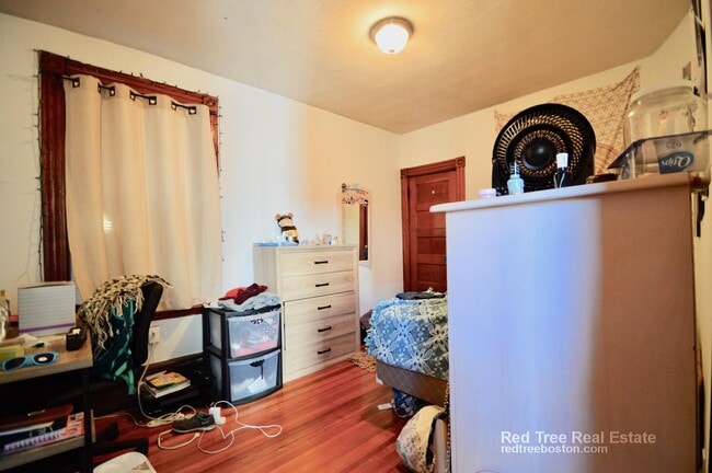 Foto del edificio - 145 Marcella St