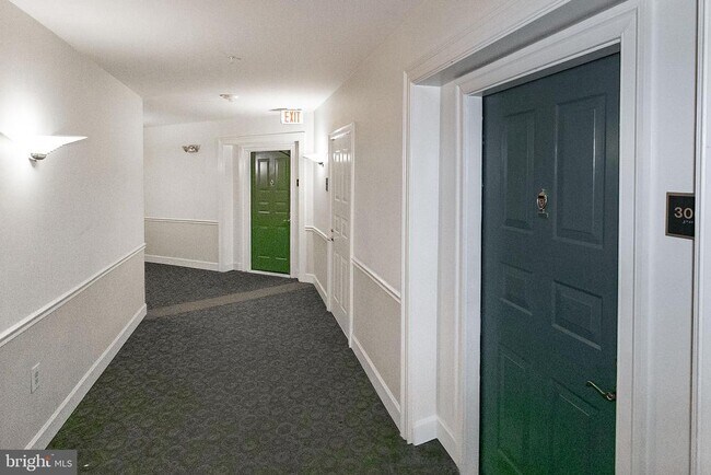 Foto del edificio - 2204 Westcourt Ln