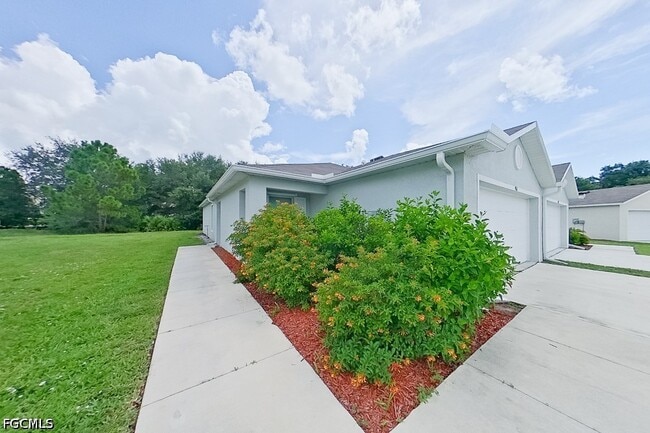 Building Photo - 9141 Aegean Cir