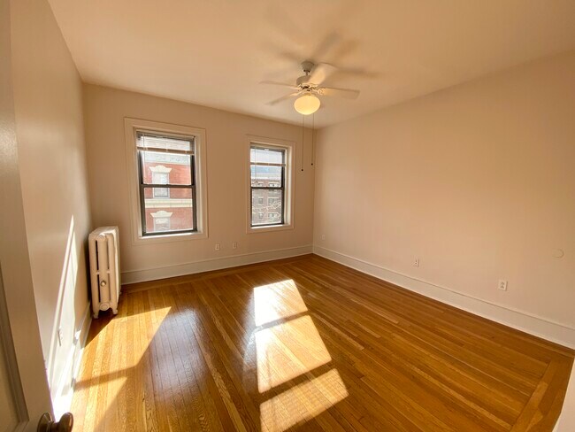 Foto del edificio - 15 Edgerly Rd