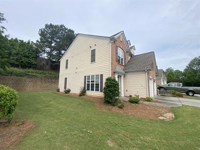 Foto del edificio - 2442 Fairlie Dr