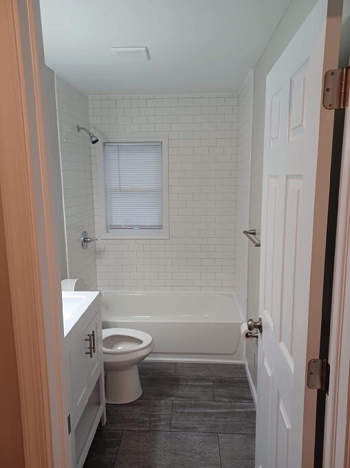 Building Photo - 9441 Ridgely Ave