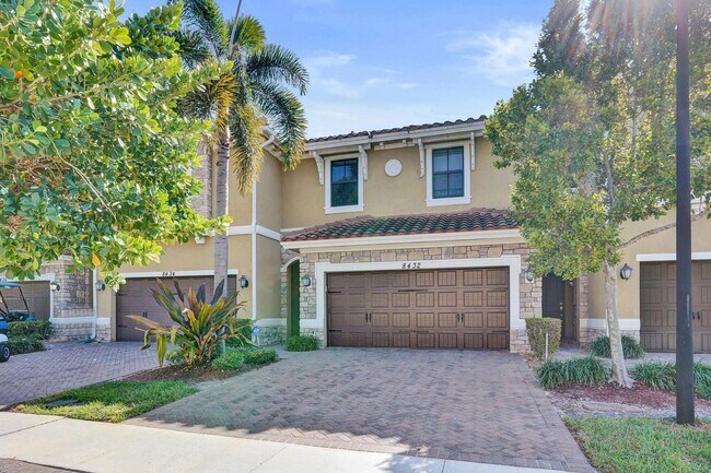 Foto del edificio - Gorgeous Townhome in Parkland
