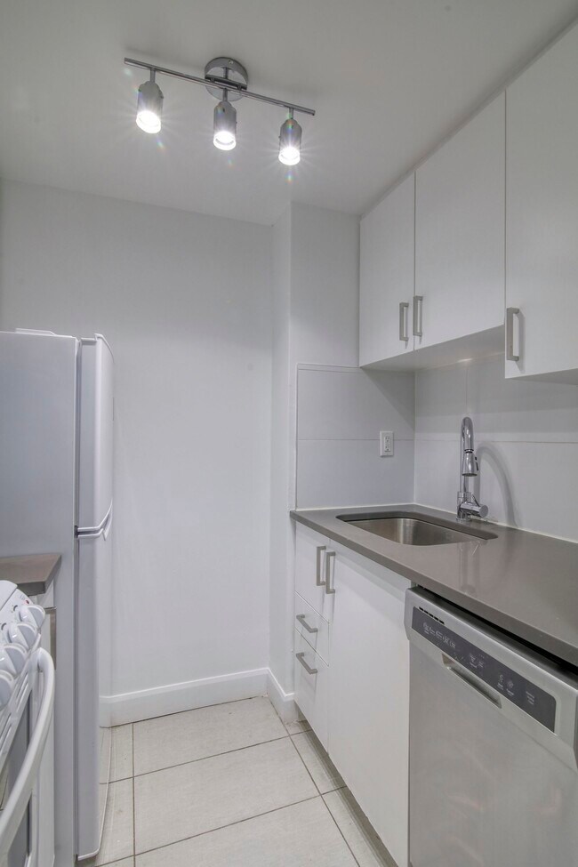 Photo du bâtiment - 3455 Rue Aylmer