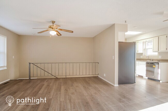 Foto del edificio - 510 Southeast Hills Drive, Nixa, MO, 65714