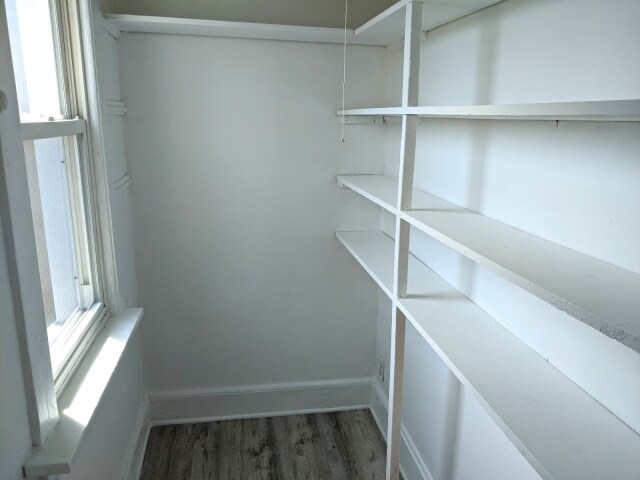 Building Photo - 1122 Garnett Plz