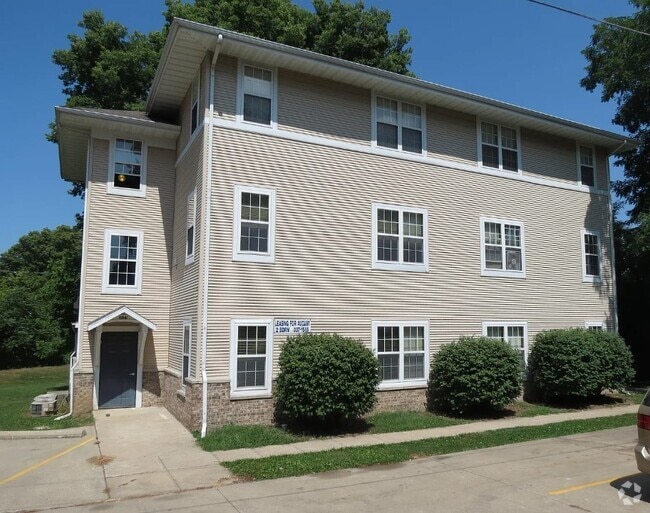 Apartments for Rent Near University of Illinois at Urbana, Champaign