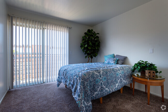 Apartamento modelo - Huntington Senior Plaza 55+