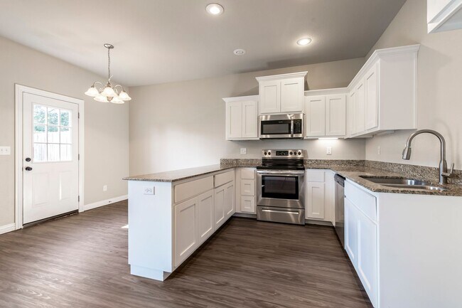 Foto del edificio - spacious townhome in a cul de sac!