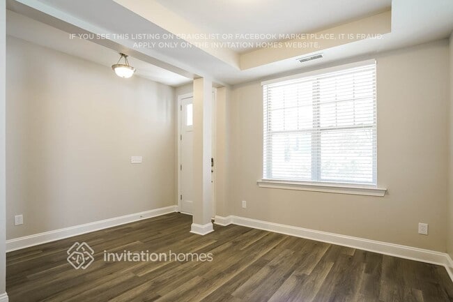 Building Photo - 1128 Shasta Daisy Dr