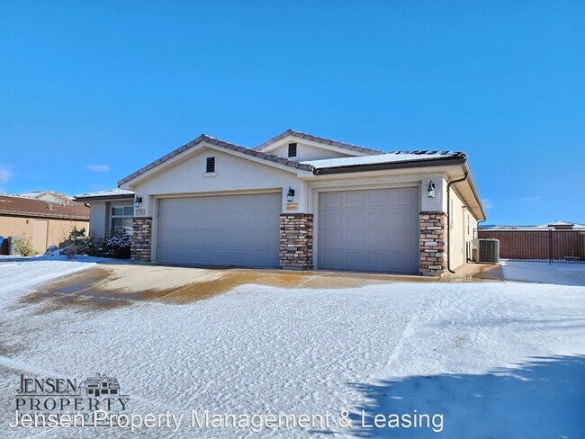 Building Photo - 3 br, 2.5 bath House - 772 North 2865 West