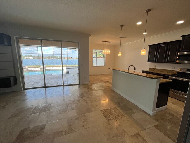 Foto del edificio - 14724 Crosston Bay Ct