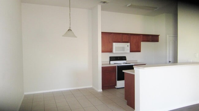 Photo - 420 Amber Ln (Crowley, TX) Townhome