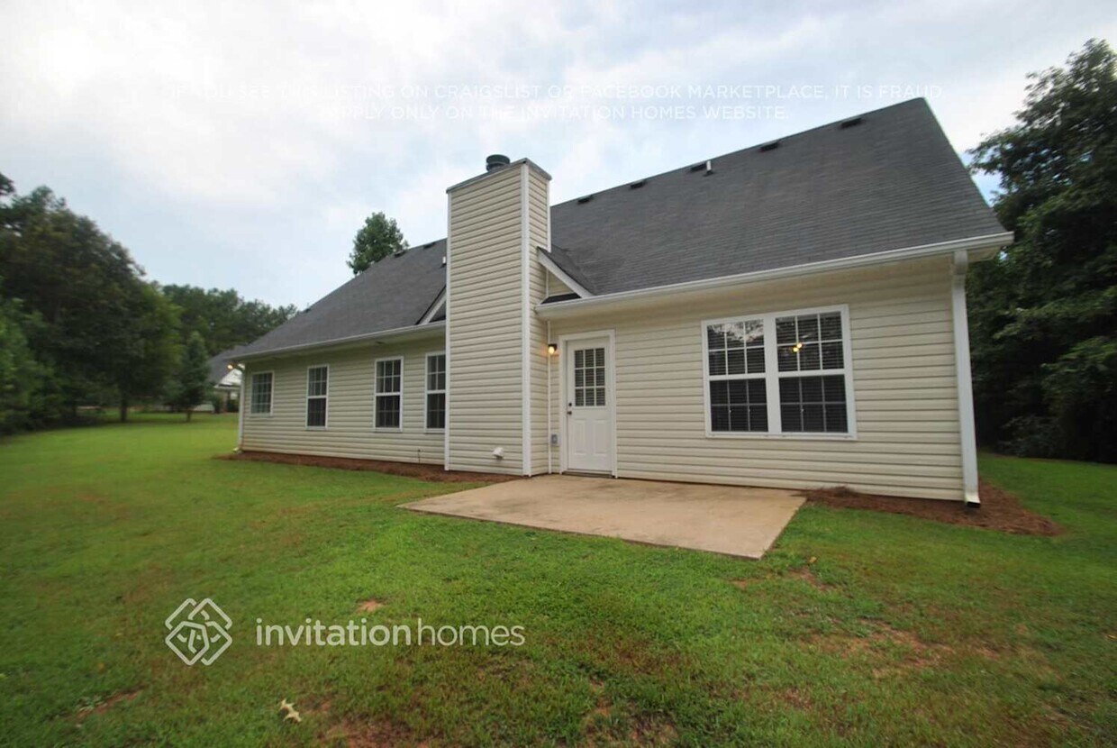 Building Photo - 300 Shenandoah Dr